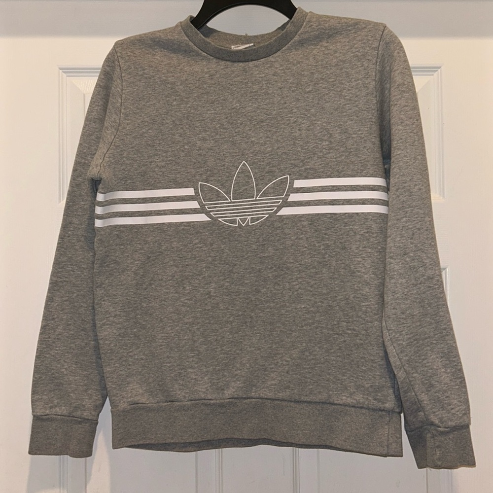 NWOT Girls Adidas Grey Outline Crew ED7856 Crewneck Sweatshirt Size L -worn once